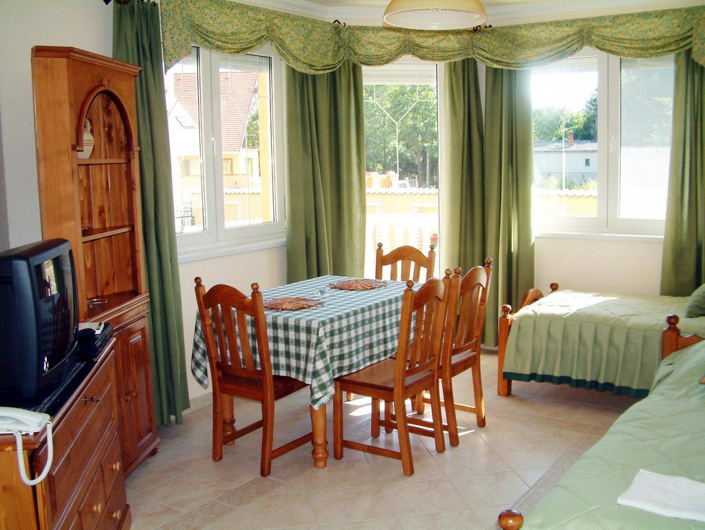 Margareta Apartmanhaz Apartment Hajduszoboszlo Room photo
