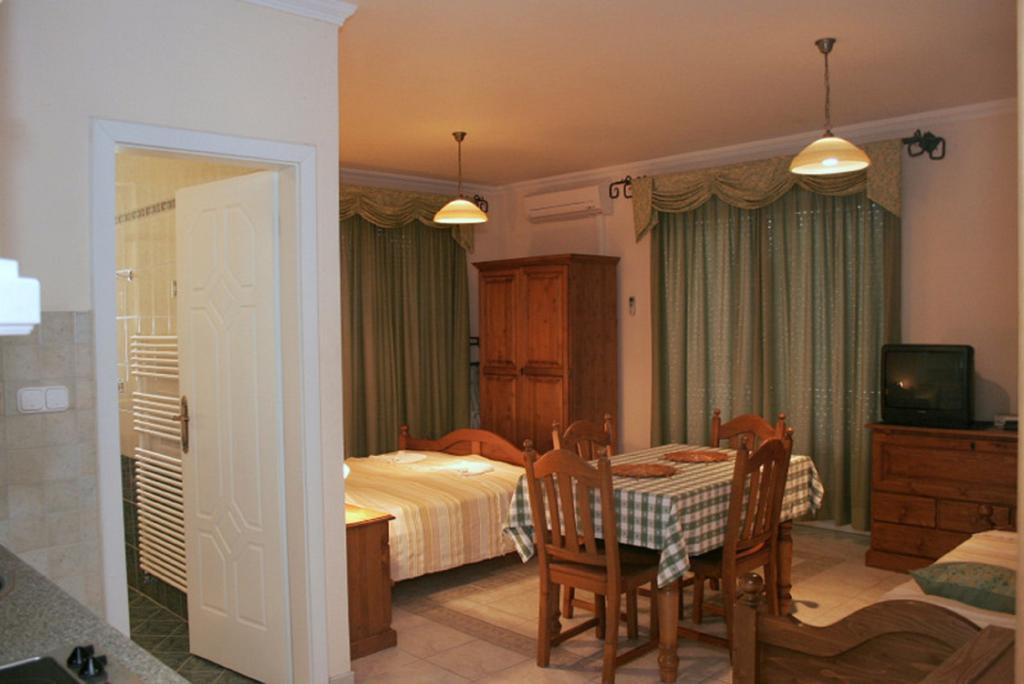 Margareta Apartmanhaz Apartment Hajduszoboszlo Room photo